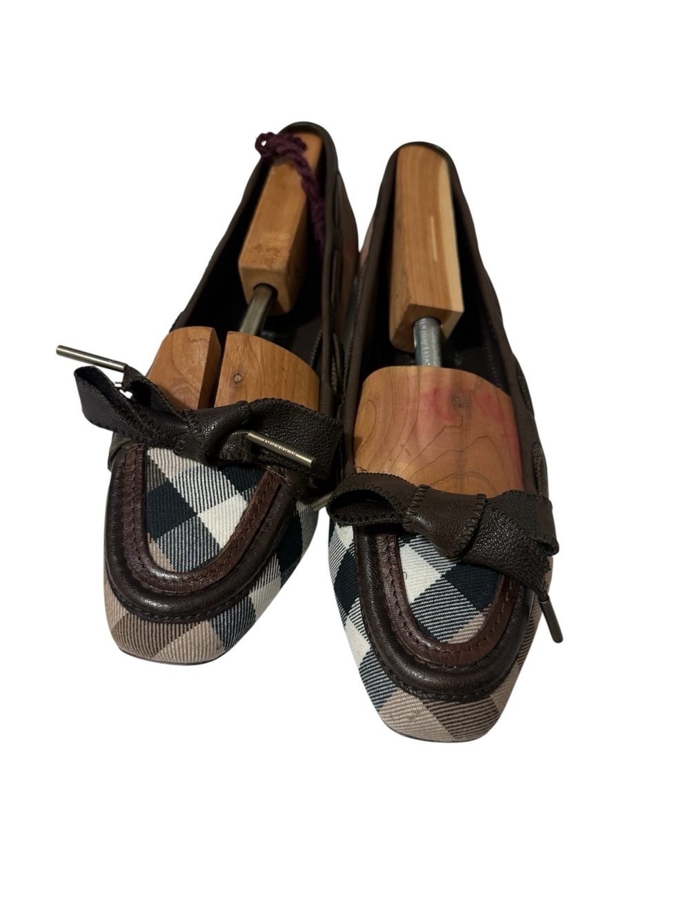 Authntic Burberry Canvas and leather loafer House Check flats with bow in front